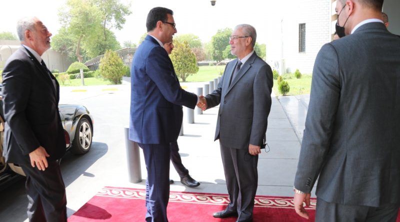 الحــداد: هناك مشتركات وروابط تاريخية بين الشعبين العراقي والأردني وتحديات مشتركة علينا مواجهتها، ونسعى بأن تتجه المحادثات مع البرلمان الأردني إلى تعزيز مخرجات قمة بغداد